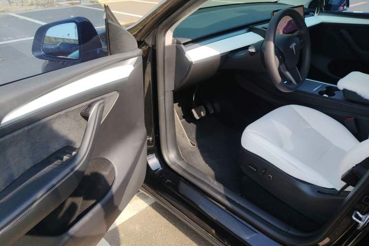 Used Tesla Model Y 2022 Revised Version Long-Range All-Wheel Drive Driver Seat