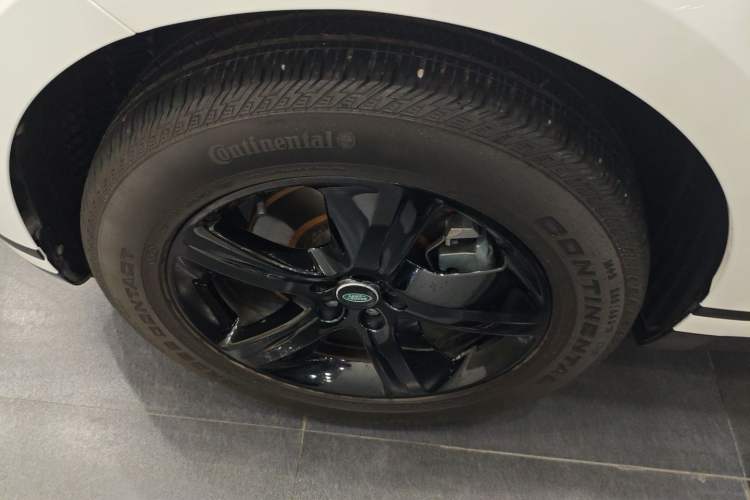 Used Land Rover Range Rover Velar 2023 250 PS
