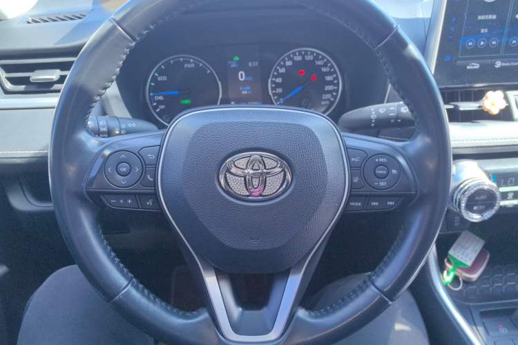 Used Toyota Wildlander 2022 Dual-Engine 2.5L E-CVT Two-Wheel Drive Luxury PLUS Edition
