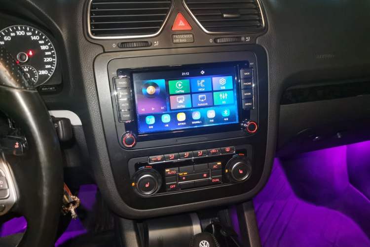 Used Volkswagen Scirocco 2010 2.0 TSI Sport Edition Audio And AC Panel