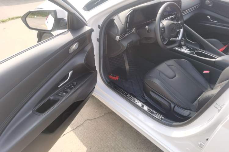 Used Hyundai Elantra 2021 1.5L CVT GLX Elite Edition