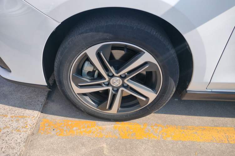 Used BAIC Beijing EU5 2018 R550 Smart Trend Edition
