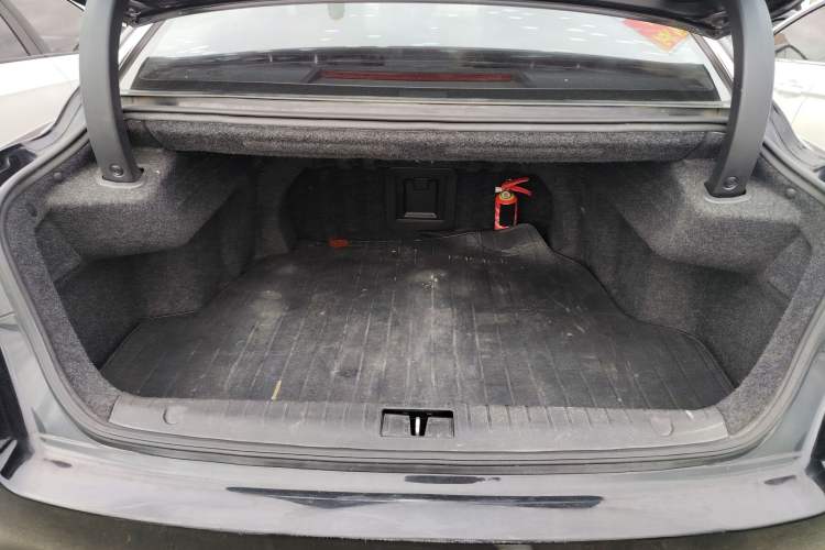 Used Geely Auto Emgrand GT 2015 2.4L Comfort Model
