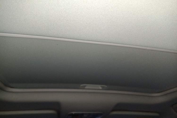 Used Dongfeng Fengon 580Pro 2020 220T Manual Yuling Edition Headliner