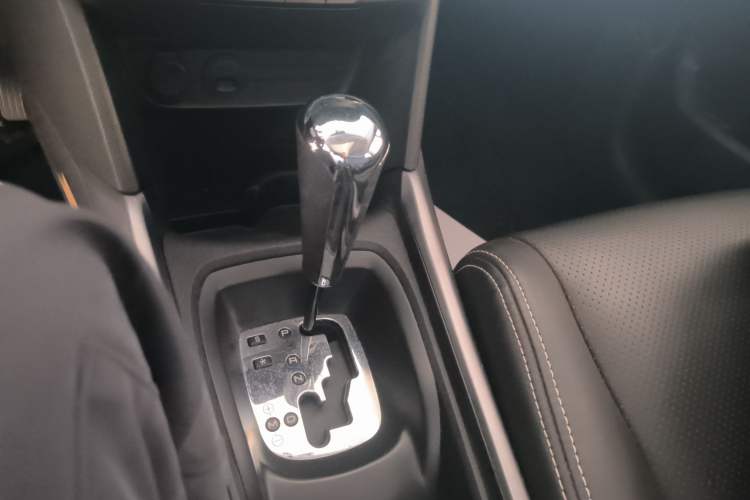 Used Peugeot 2008 2014 1.6L Automatic Fashion Edition
