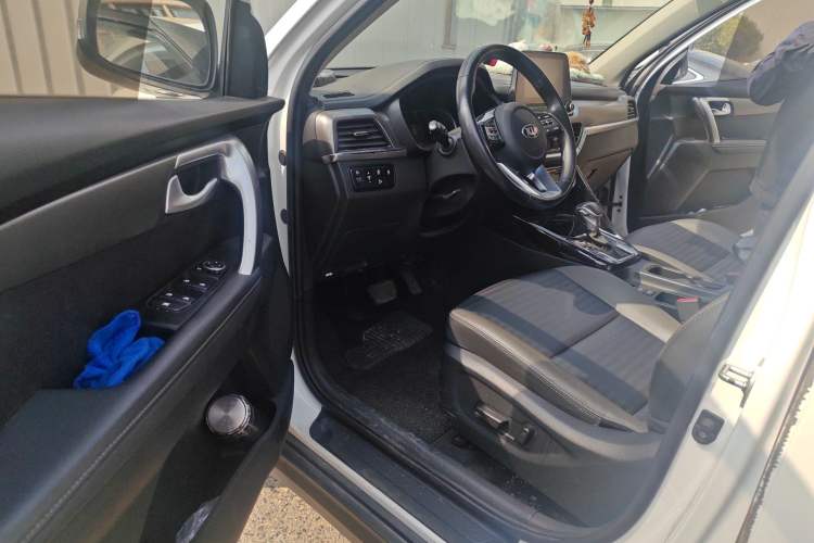 Used Kia Sportage R 2019 2.0L Automatic Smart Luxury Edition Driver Seat