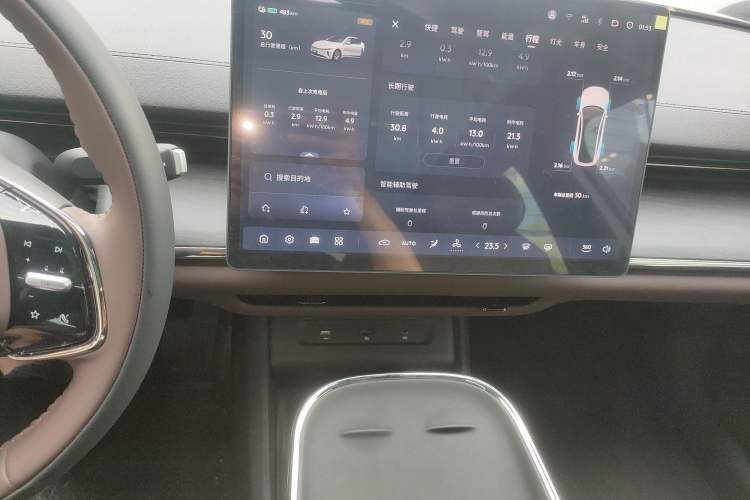 Used CHANGAN NEVO A07 2025 Blue Whale Pure Electric Version 525 Luxury Model Audio And AC Panel