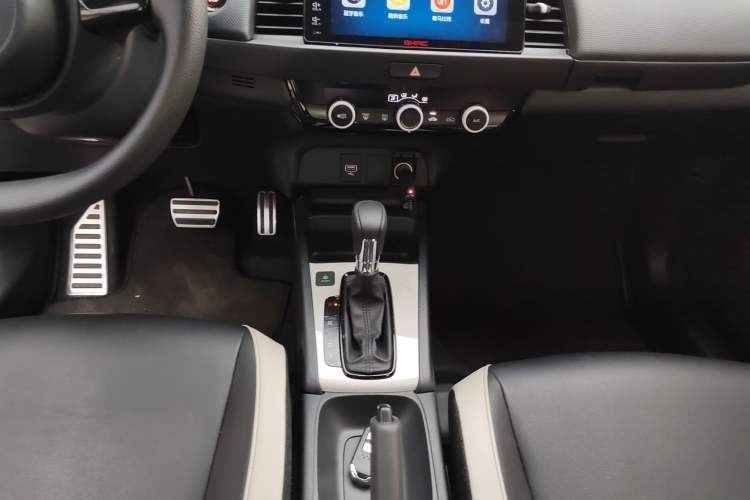 Used Honda Fit 2023 1.5L CVT Trendy Sports Edition Gear Lever