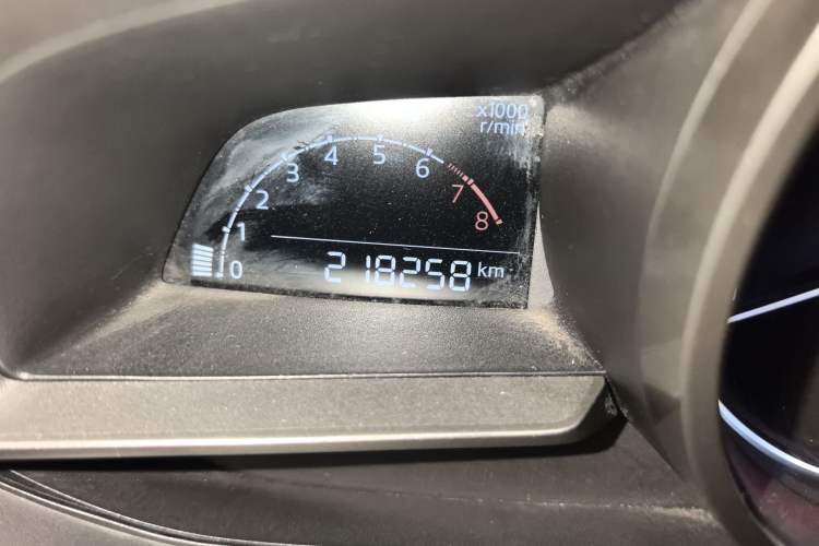 Used Mazda 3 Axela 2017 Sedan 1.5L Manual Luxury Model Emission Standard China V
