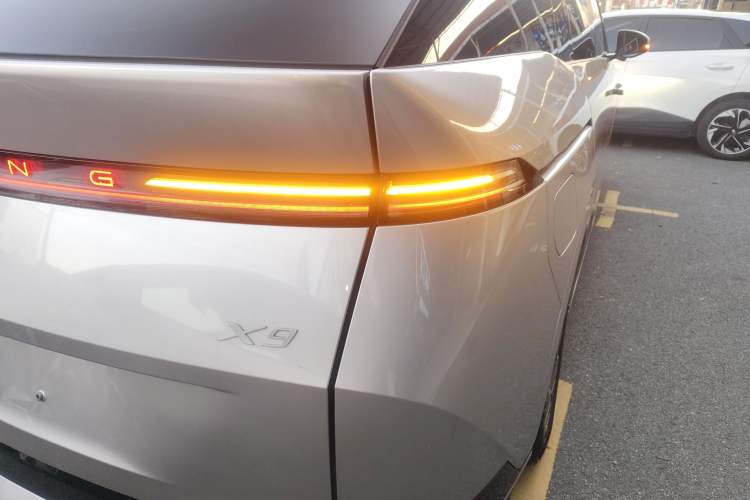 Used XPeng X9 2024 702 Ultra-Long Range Pro