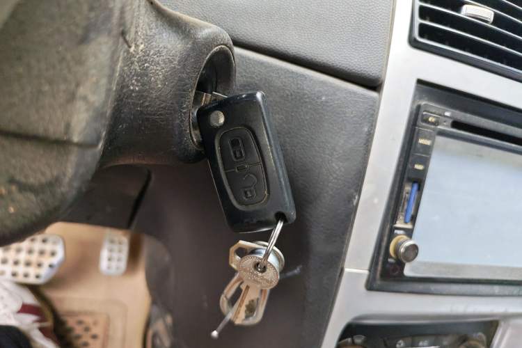 Used Peugeot 307 2012 1.6L Automatic CROSS
