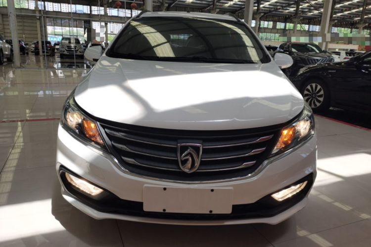 Used Baojun 310W 2017 1.5L Manual Comfort Version China VI Emission Standard