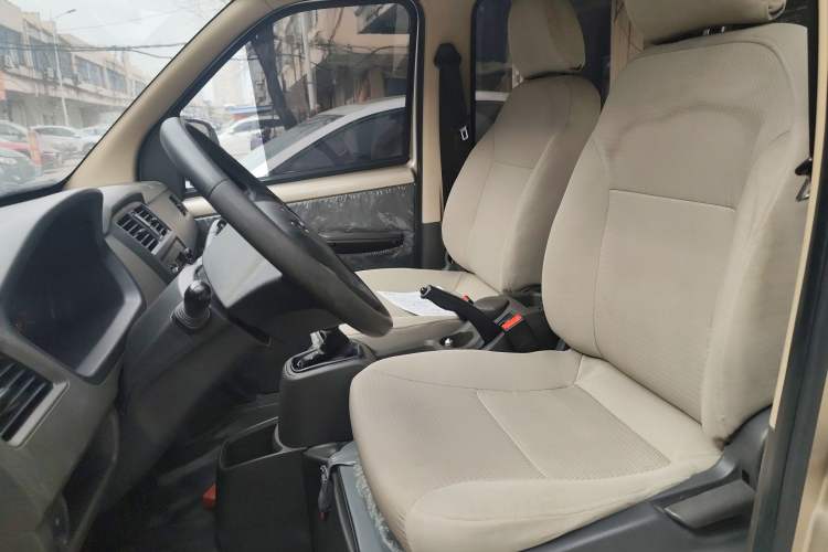 Used Wuling Rongguang S 2021 1.2L Base Model 7-Seater LSI