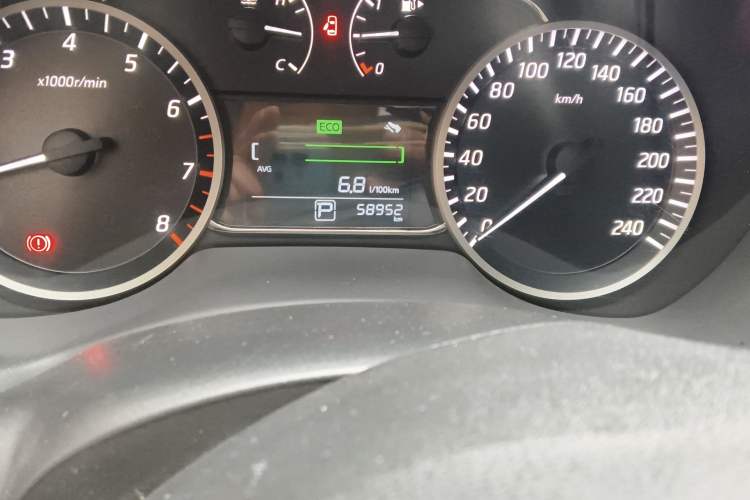 Used Nissan Sylphy 2019 1.6XV CVT Smart Connect Luxury Edition China VI Standard Odometer Close Up