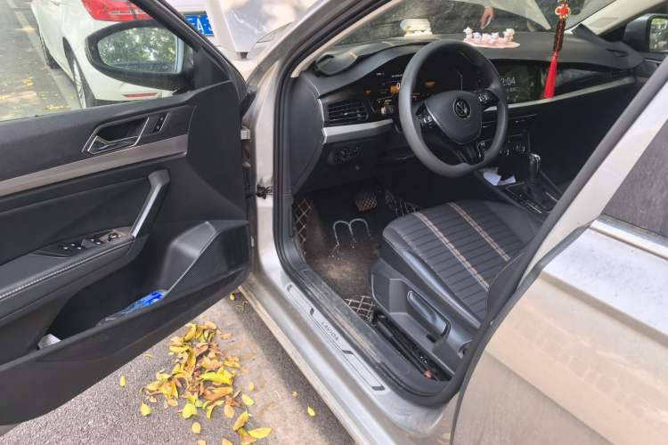 Used Volkswagen Lavida 2021 280TSI DSG Comfort Edition
