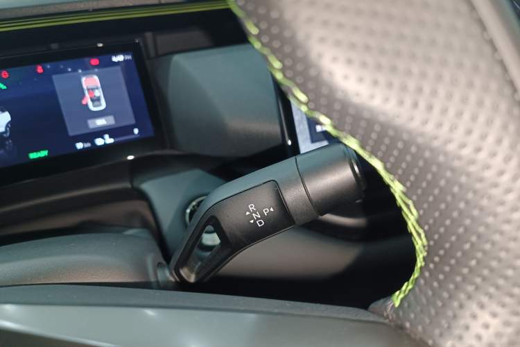 Used Lynk & Co 06 EM-P 2023 EM-P 126 Long-Range Halo