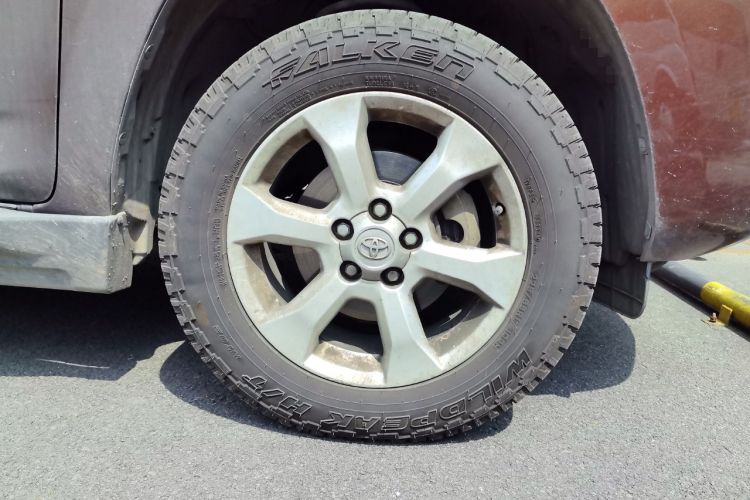 Used Toyota RAV4 2011 2.0L Manual Classic Edition