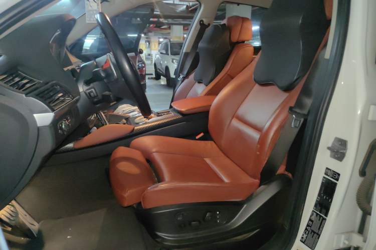 Used BMW X6  Left Front Seat