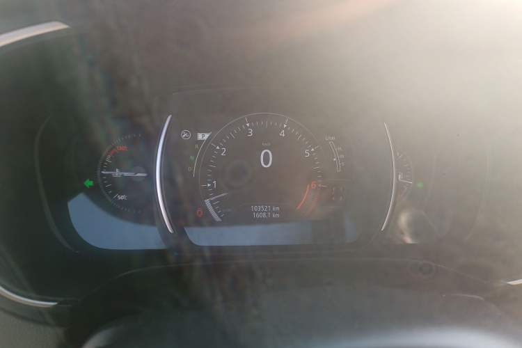 Used Renault Koleos 2018 2.0L Two-Wheel Drive Comfort Edition