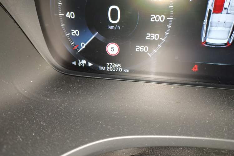 Used Volvo V60 2020 T5 Zhiyuan Luxury Edition Odometer Close Up