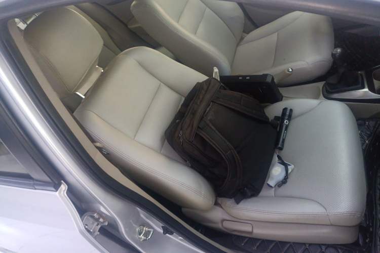 Used Honda City Classic 2012 1.5L manual Comfort version
