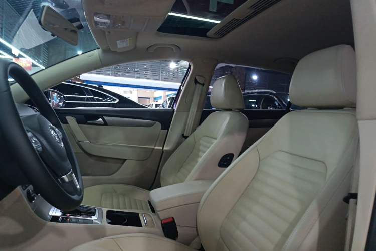 Used Volkswagen Magotan 2015 1.8TSI Advanced Model