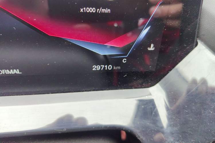 Used CHANGAN OSHAN Z6 2022 Blue Whale 1.5T DCT Smart Edition
