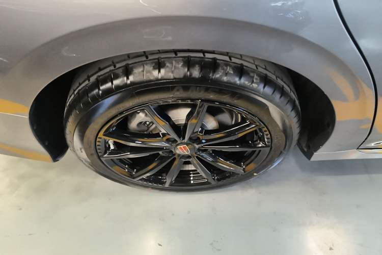 Used Hongqi H6 2023 2.0T ZhiZhen Edition