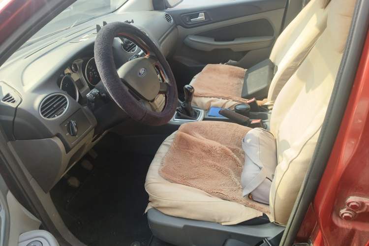 Used Ford Focus 2013 Hatchback Classic 1.8L Manual Base Model