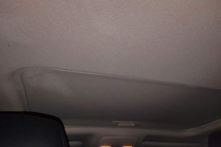 Used Mazda 3 Axela 2017 Sedan 1.5L Automatic Luxury Model Emission Standard China V Headliner