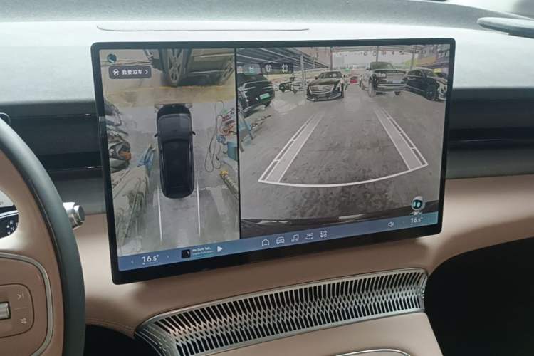 Used XPeng X9 2024 702 Ultra-Long Range Max