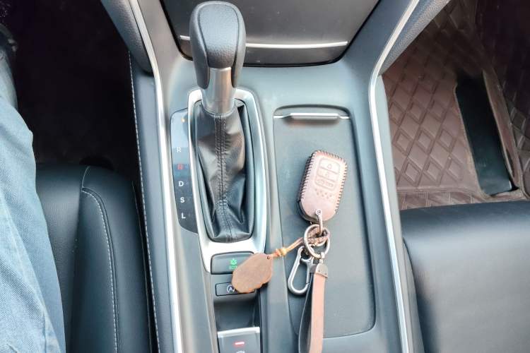 Used Honda Inspire 2022 260TURBO Elegant Edition Gear Lever