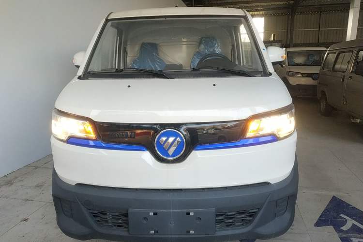 Used Foton Intelligent Blue Elf E7 2024 Facelifted All-Electric Van Flat Roof 2 Seats Evey Lithium Energy 41.86 kWh