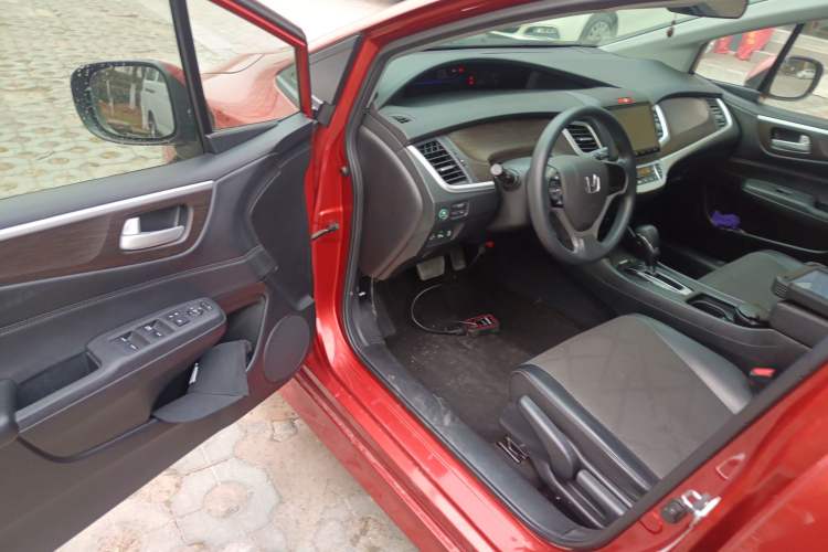 Used Honda Jade 2016 1.8L Automatic Comfort Elite Version 5 Seats