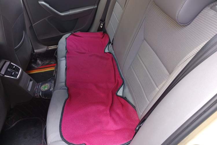 Used Skoda Octavia 2015 1.6L Automatic Yijie Edition Left Rear Seat