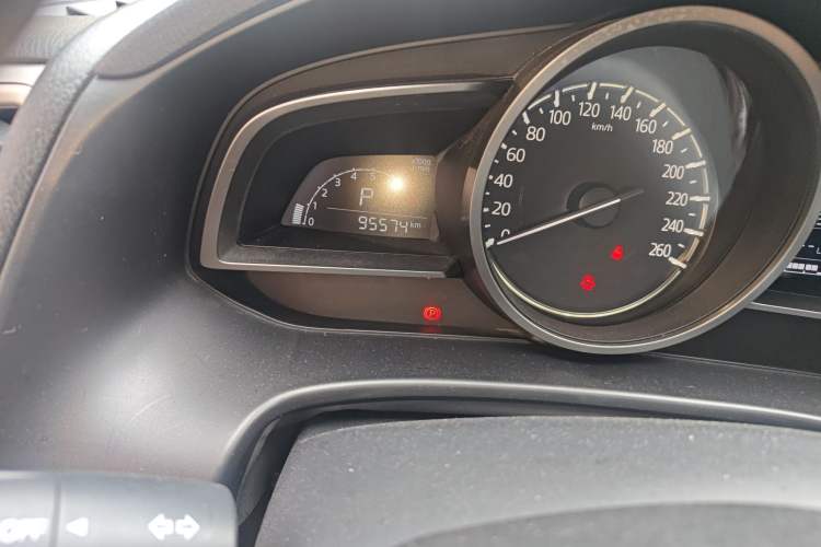 Used Mazda 3 Axela 2019 Cloud-Controlled Sedan 1.5L Automatic Luxury Model China VI Standard