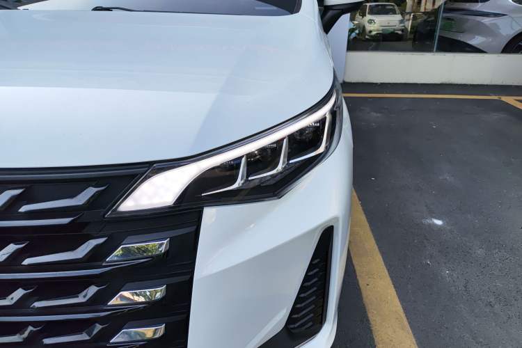 Used GAC Trumpchi M6 2023 PRO 270T DCT Luxury Edition