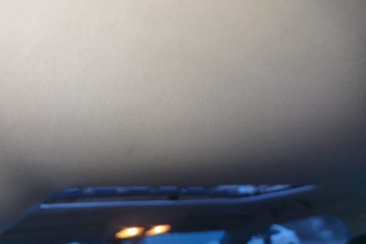 Used CHANGAN CS75 2014 2.0L Manual Luxury Version China IV Standard
