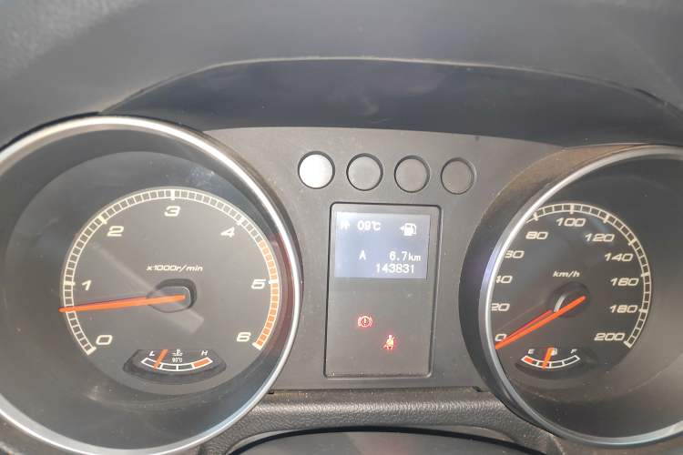 Used BAIC Off-Road BJ40 2018 40L 2.0T Manual Diesel Four-Wheel Drive Prestige Edition