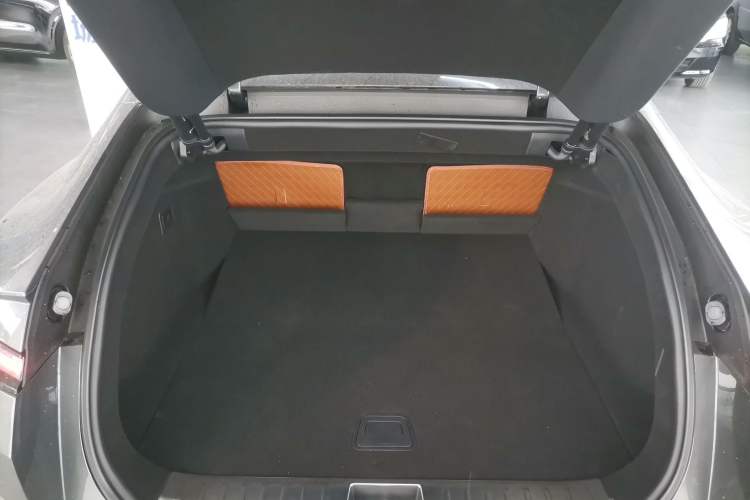 Used Avatr 12 2025 Ultra Extended-Range Edition