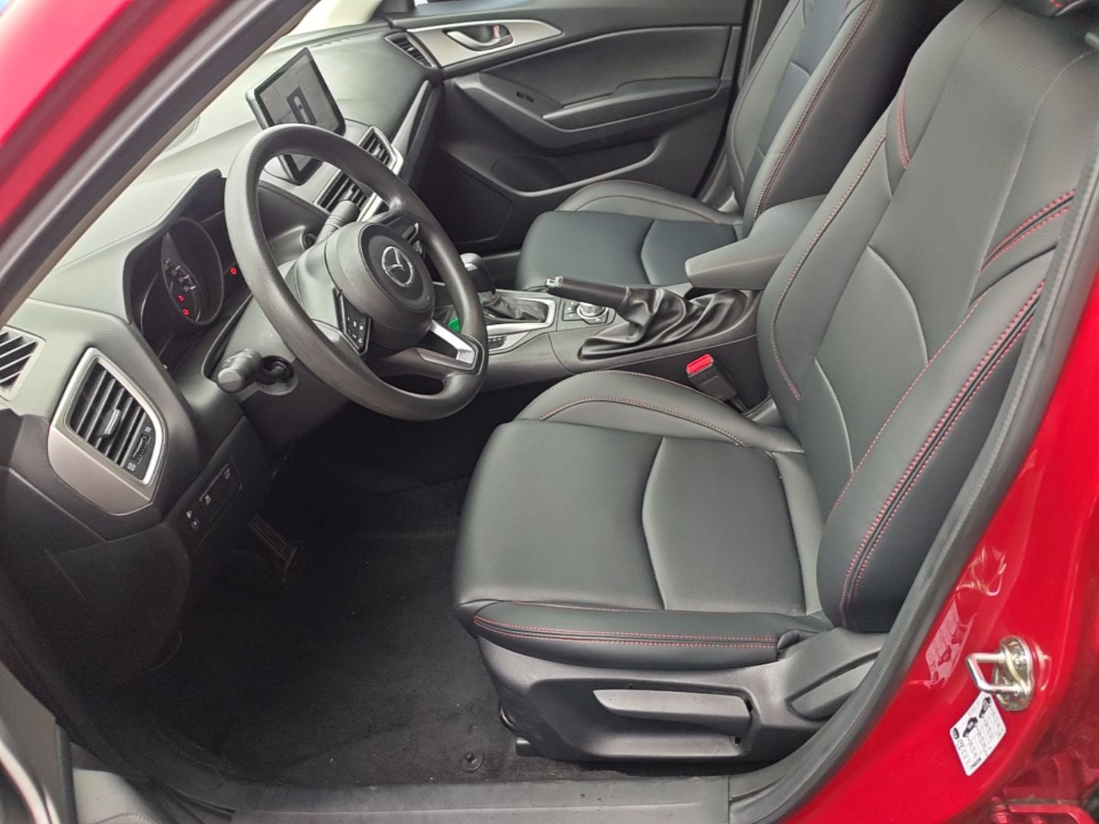 Vordere Reihe im Auto