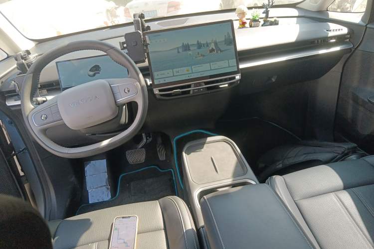 Used Venucia VX6 2025 Large Flat-Layout 520 Pro
