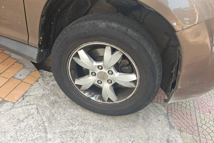 Used BYD S6 2011 2.0L Manual Luxury Version