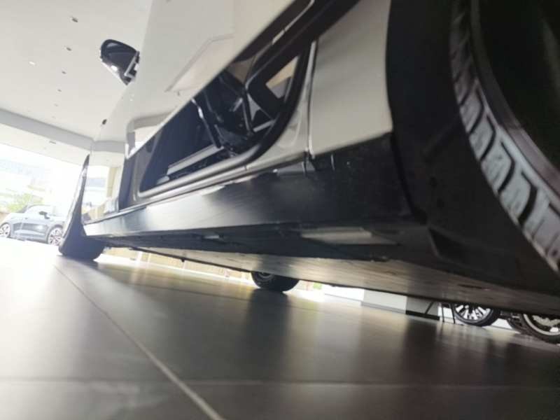Used Li Auto MEGA 2025 Home Family Special Edition — 21