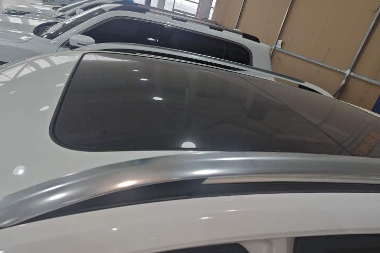 Used Roewe RX3 2020 1.6L Manual - Ultra-Fresh Entry Version
