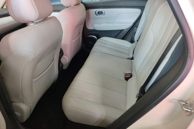 Used AION UT 2025 420 Prestige Edition Left Rear Seat