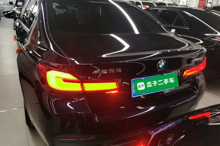 Used BMW 5 Series 2021 Facelifted 530Li Leading Edition M Sport Package
