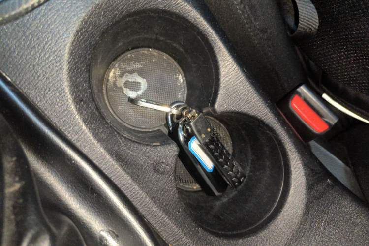 Used Mazda 3 Axela 2016 Sedan 1.5L Automatic Comfort Model Vehicle Key