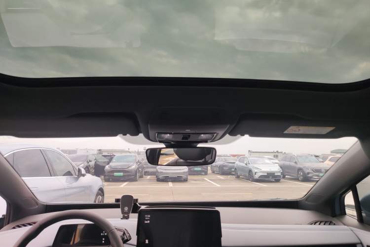 Used Volkswagen ID.4 X 2024 Pure & Smart Edition Headliner