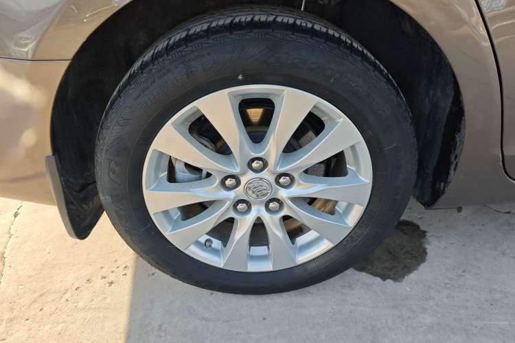 Used Buick LaCrosse 2013 2.4L SIDI Elite Comfort Version
